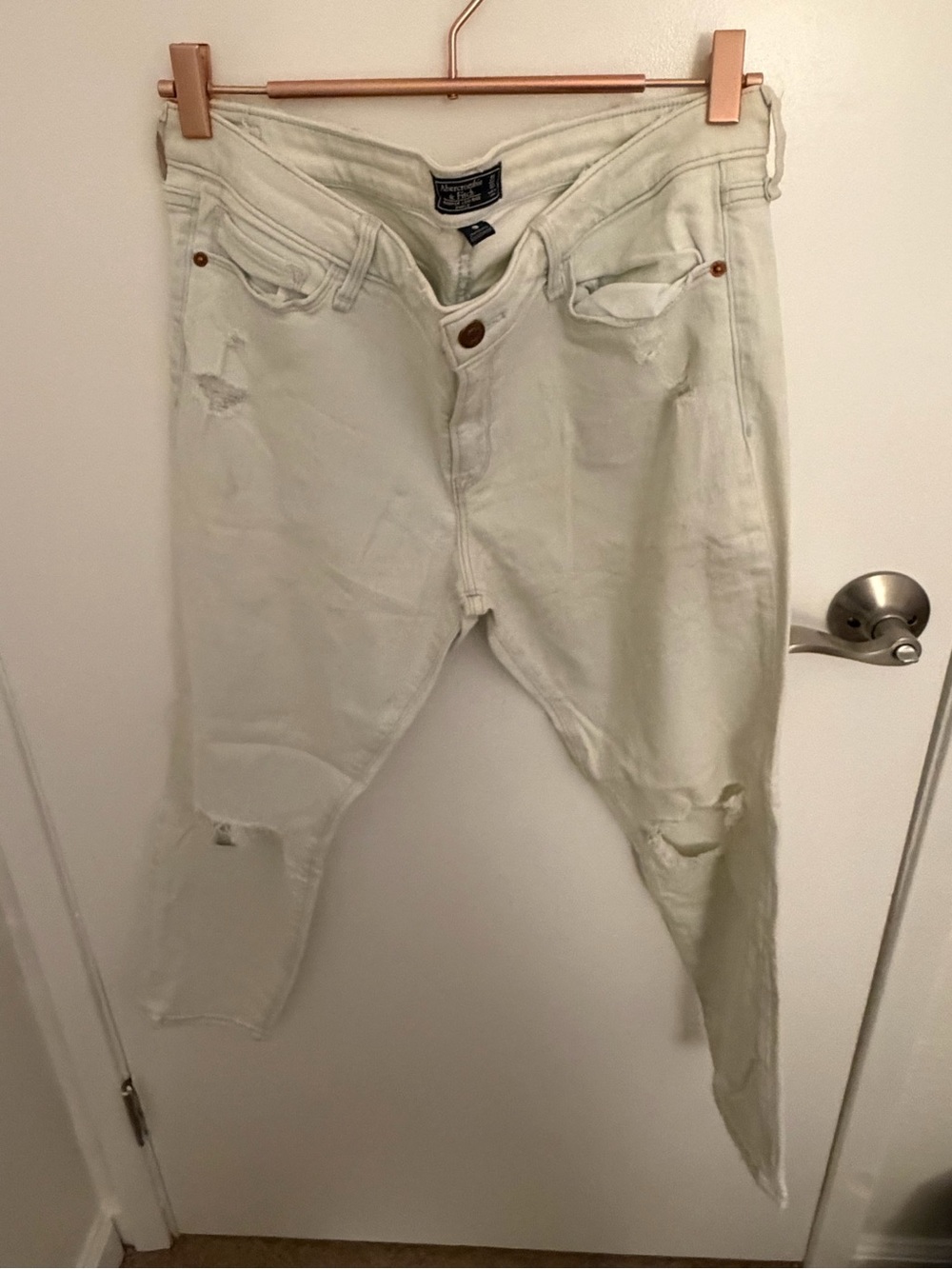 Abercrombie & Fitch Women’s light was Distressed Skinny Jeans